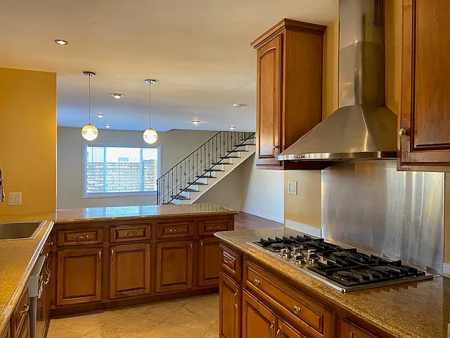 Kitchen, Gas Stove and Nice Vent Hood