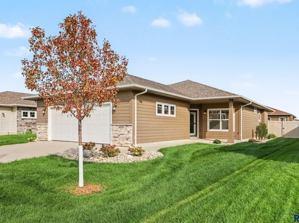 8608 W Dalton St, Sioux Falls, SD 57106