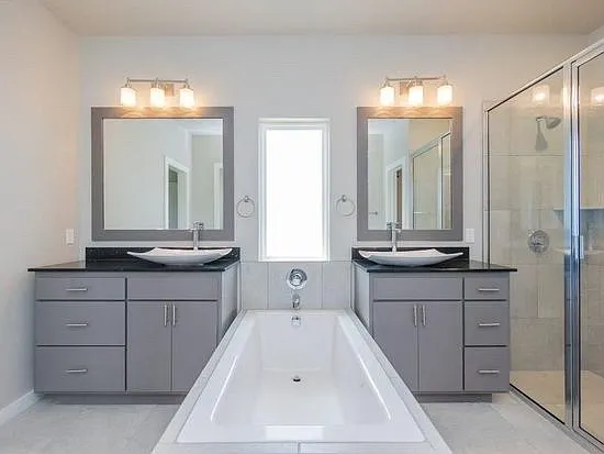 10608 Glover River Dr — Photo 20