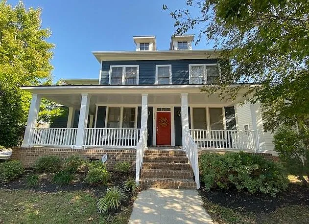 5 bed, 2.5 bath, 3036 sqft, $3,495 — Photo 1