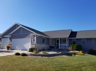 3742 Red Stone Dr, Janesville, WI 53548