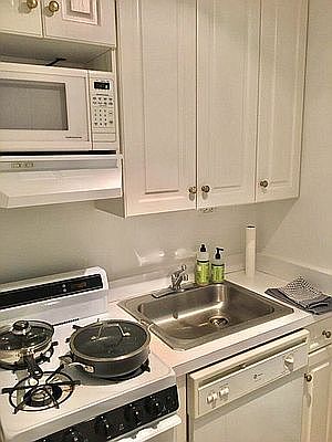 3rd image of 428 E 77th St APT 2D