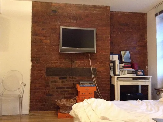 Rented by Compass | media 10