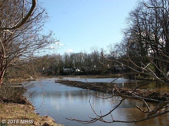 3rd image of 8293 Private Ln