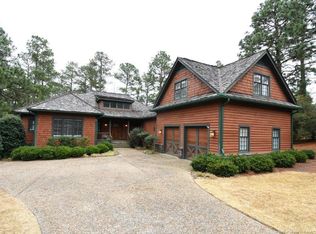 4 Wicker Sham Ct E, Pinehurst, NC 28374