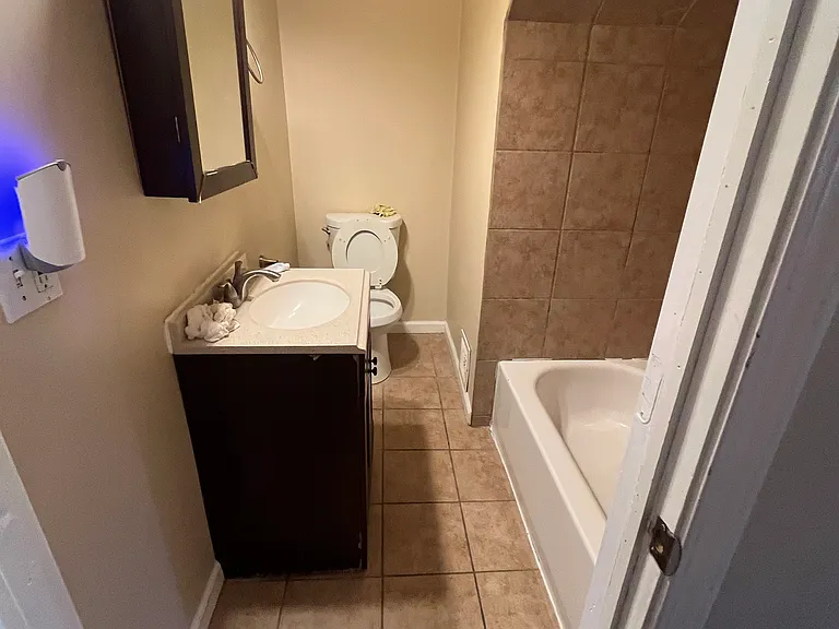 1412 Fallowfield Ave — Photo 4