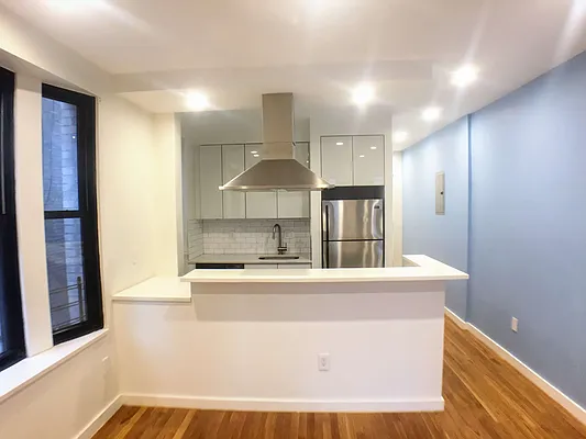 Rented by Uptown Flats LLC | media 13