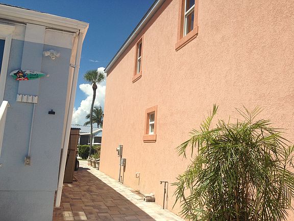 3rd image of 2066 Nettles Blvd