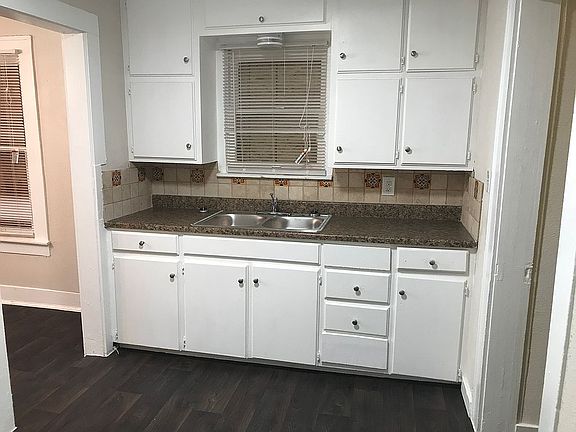 5th image of 1011 Elmwood Ave
