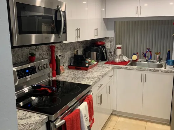9411 SW 4th St APT 410, Miami, FL 33174