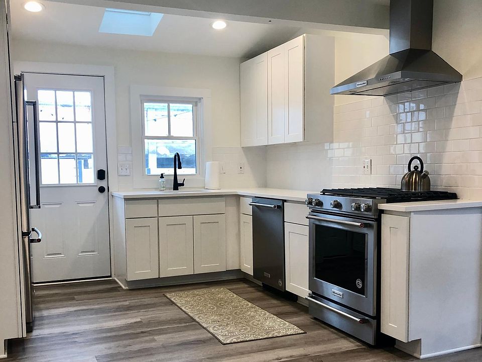 Brand new white kitchen