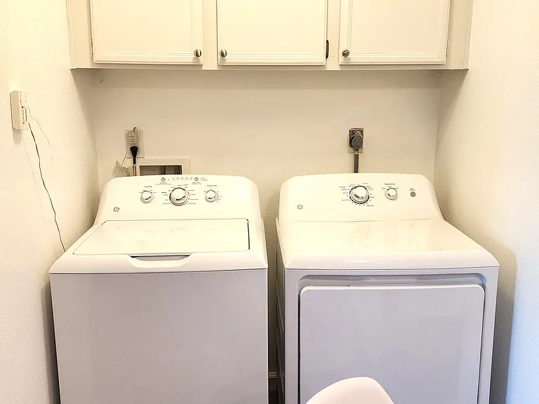 1280 Sunflower Ln — Photo 3