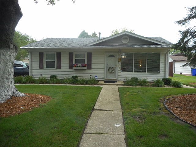 1st image of 153 Benton Ave
