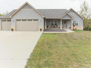 804 Autumn Rise Ln, Columbia, IL 62236