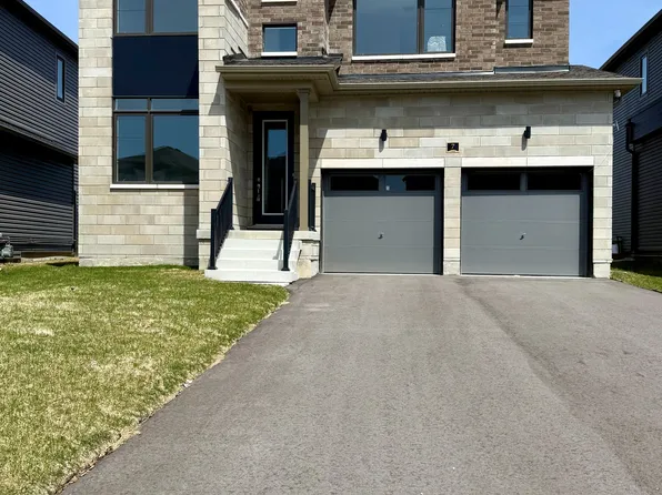 7 Tran St, Wasaga Beach, ON L9Z 0M9