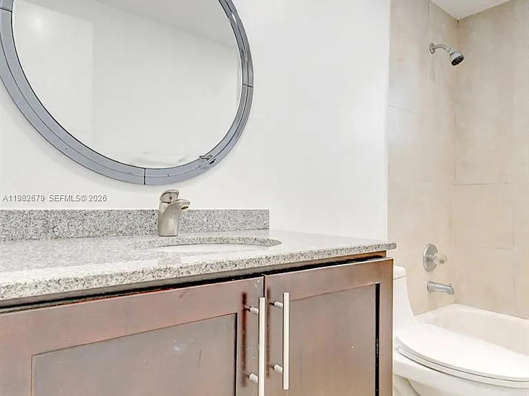 407 SE 9th Ct #3 — Photo 12