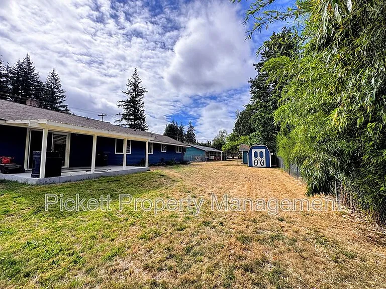2270 Madrona Dr SE — Photo 21