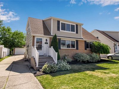 32 Wellington Rd, Cheektowaga, NY, 14225