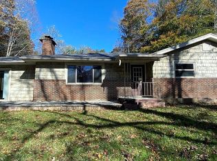 9906 Dewey Cemetery Rd, Pound, VA 24279