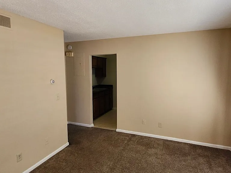 3904 Armour Ave — Photo 6