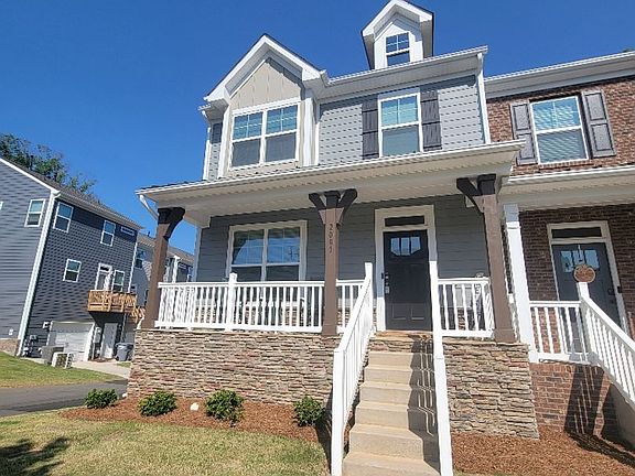 3rd image of 2001 Laurel Village Cir