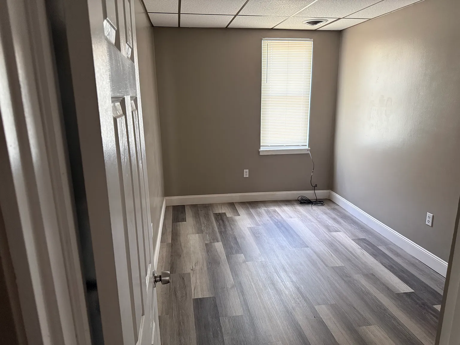 1 bed, $1,100 — Photo 2