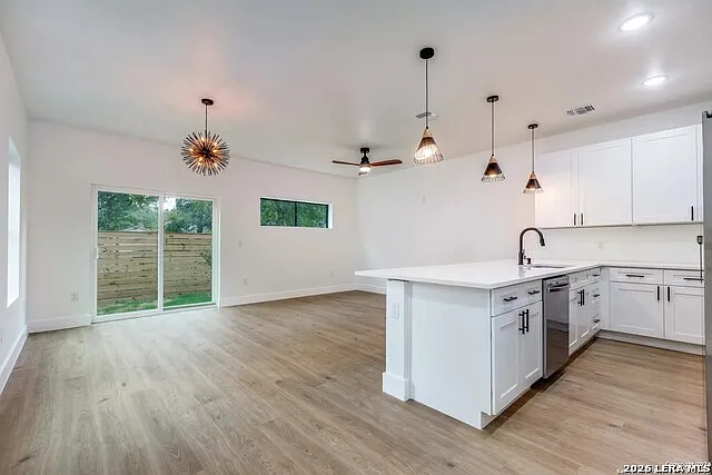 531 Essex St #202 — Photo 3