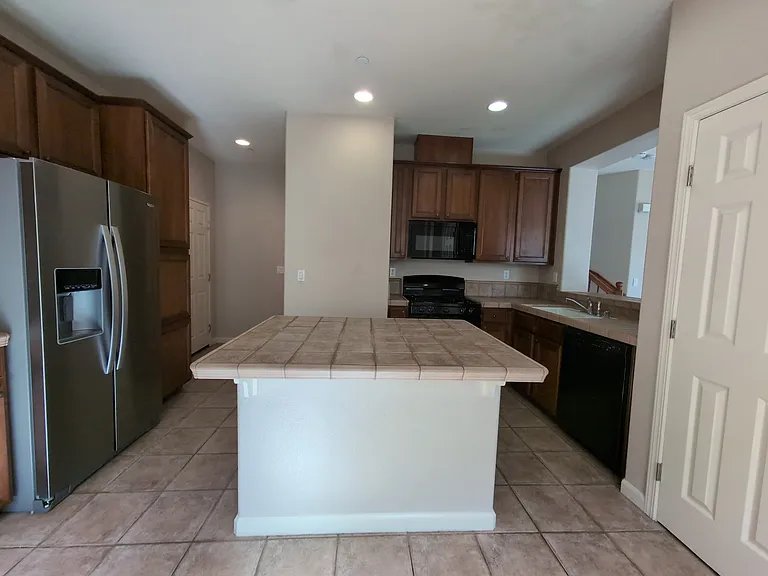 3000 Sierra View Cir — Photo 10