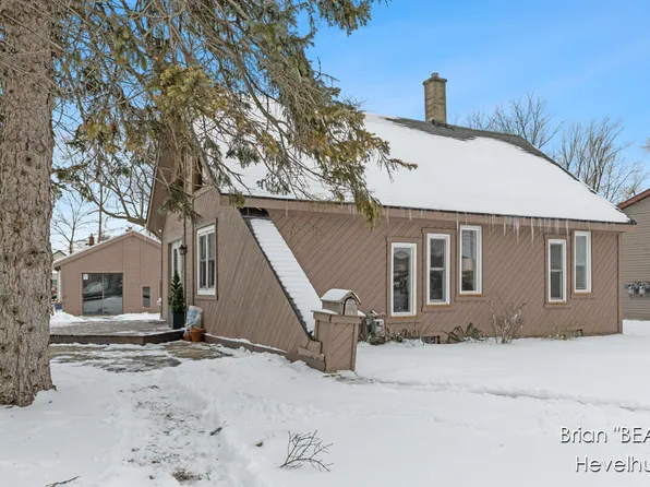 2879 Elwood Ave SW, Grandville, MI 49418