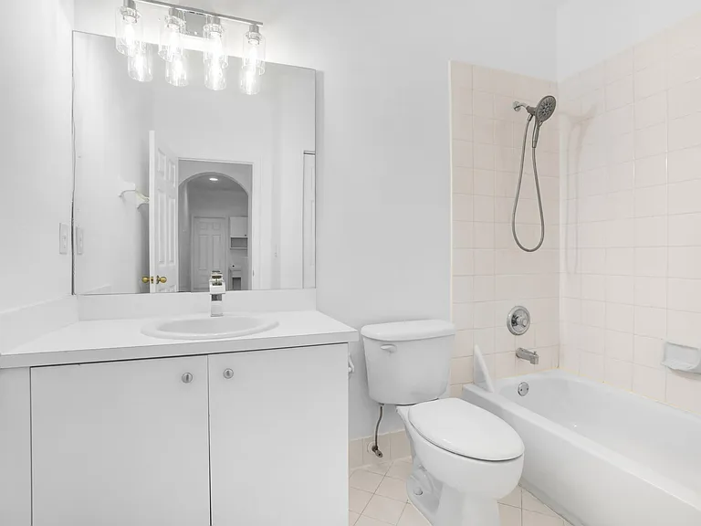 9002 SW 214th Ln — Photo 21