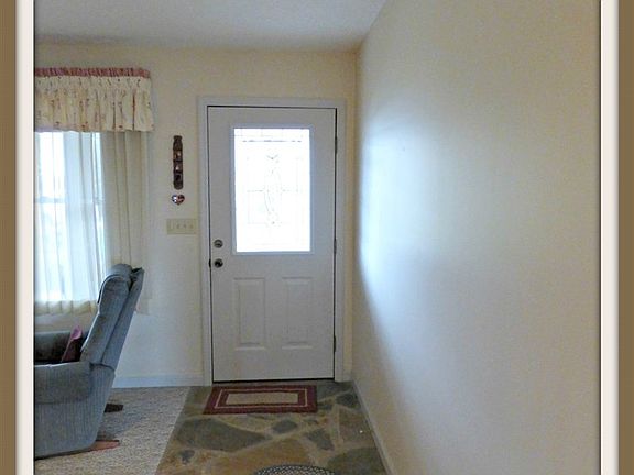 5th image of 1233 Fairfield Ln