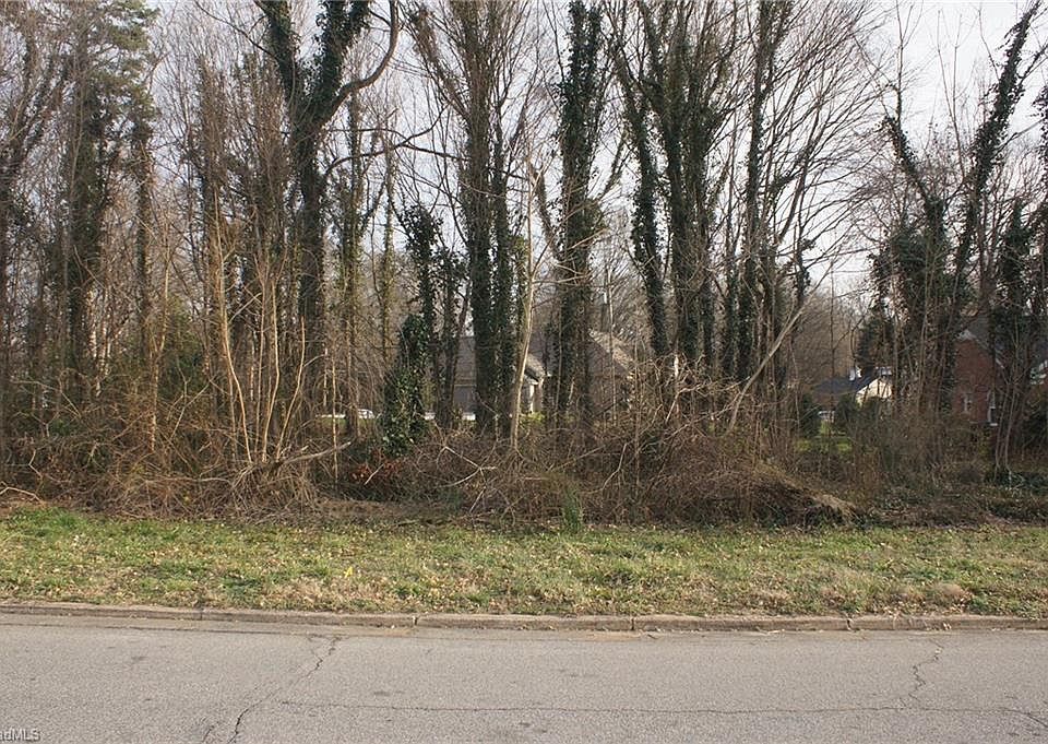 1st image of 68 Parkway Blvd
