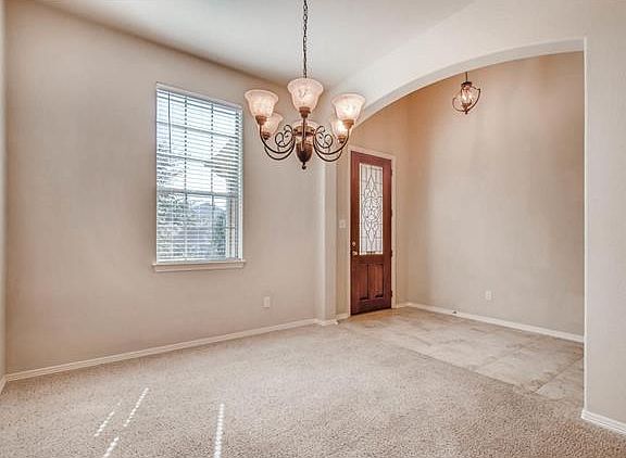 5th image of 1320 Ravensbrook Bnd