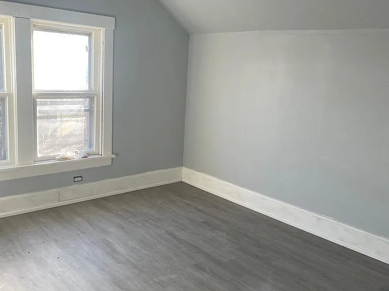 70 Chestnut St — Photo 1