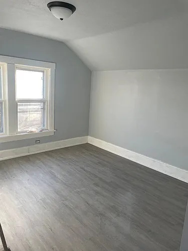 70 Chestnut St Photo 1