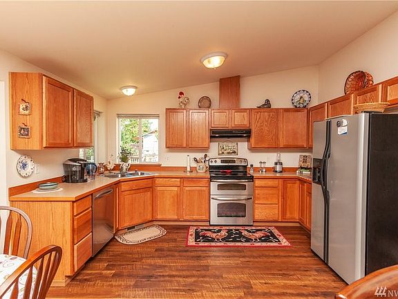 2nd image of 1701 Winterwood Dr