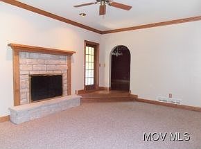 4th image of 205 Colegate Woods Dr
