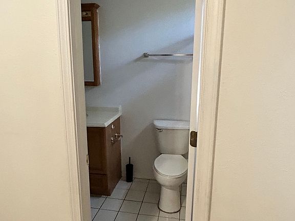 5th image of 3596 Yucca Ave