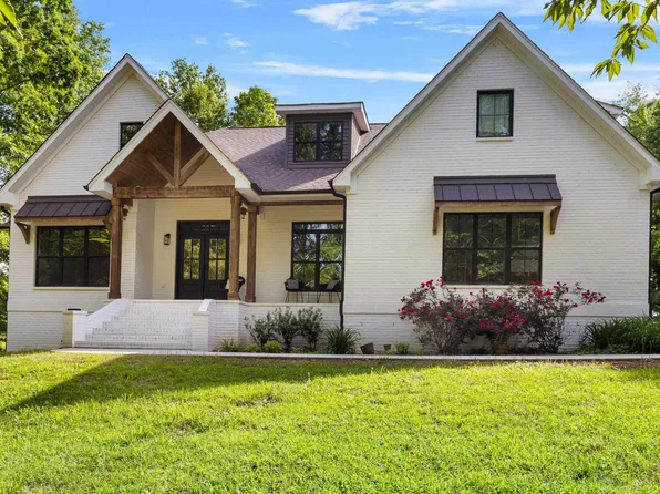 290 Poplar Springs Dr, Rogersville, AL 35652