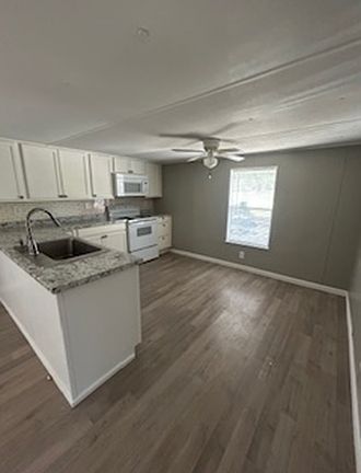 3rd image of 3305 Cobalt St Lot 1