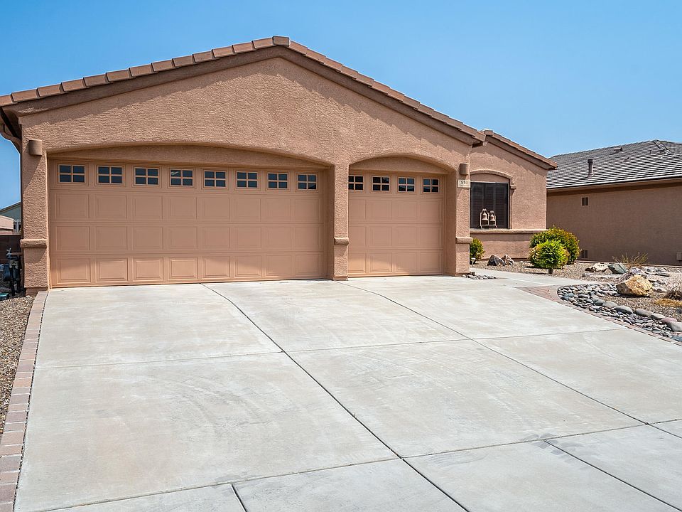 1st image of 510 N Dossi Pl