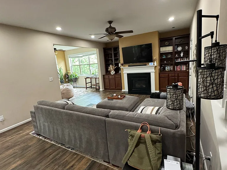 421 Morgans Creek Ct NW — Photo 1
