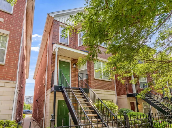 637 W Elm St Unit C, Chicago, IL 60610