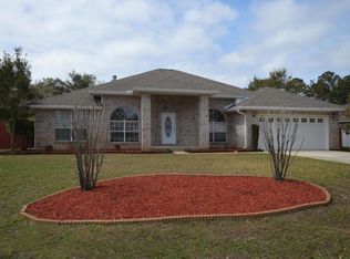 1967 Hawthorne Dr, Navarre, FL 32566