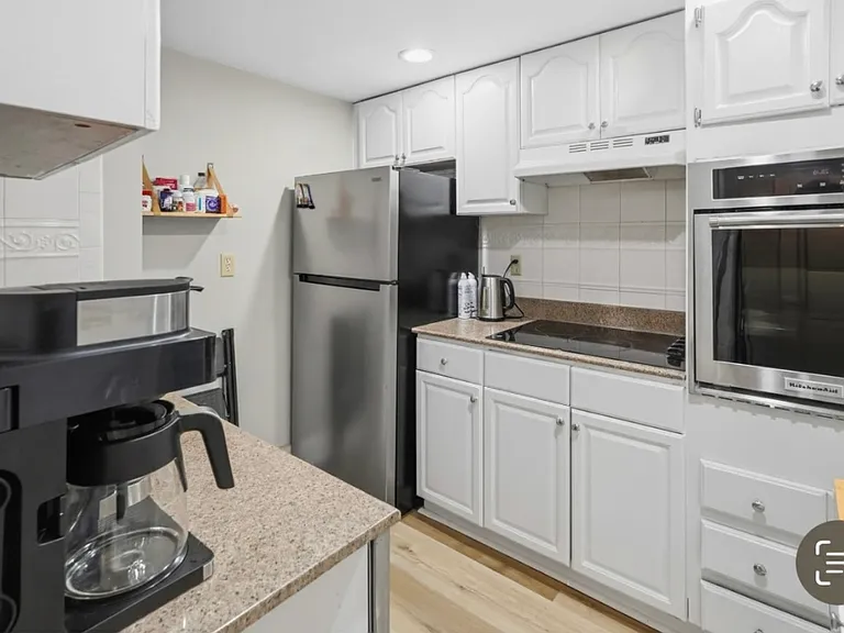 239 Commonwealth Ave #10 — Photo 7
