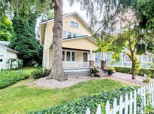 4 E Jefferson Rd, Pittsford, NY 14534