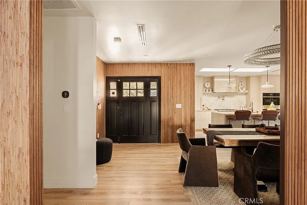 3 bed, 1554 sqft, $6,500 — Photo 2