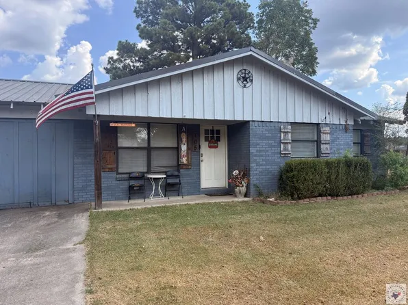 105 Pecan Dr, New Boston, TX 75570