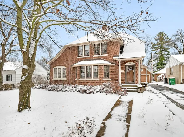 1210 W Acres Rd, Joliet, IL 60435