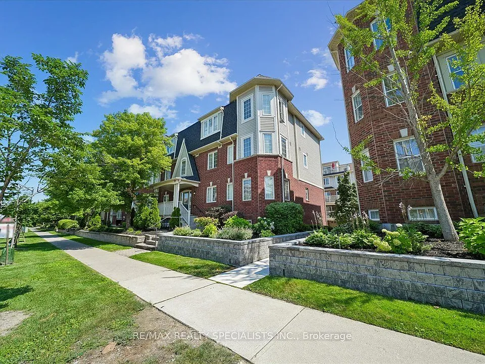 614 Shoreline Dr #5
